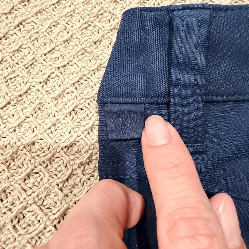Lululemon ABC Slim-Fit 5-Pocket Pants, Size 35
Warpstreme
Warpstreme™ stretch - Picture 5 of 12